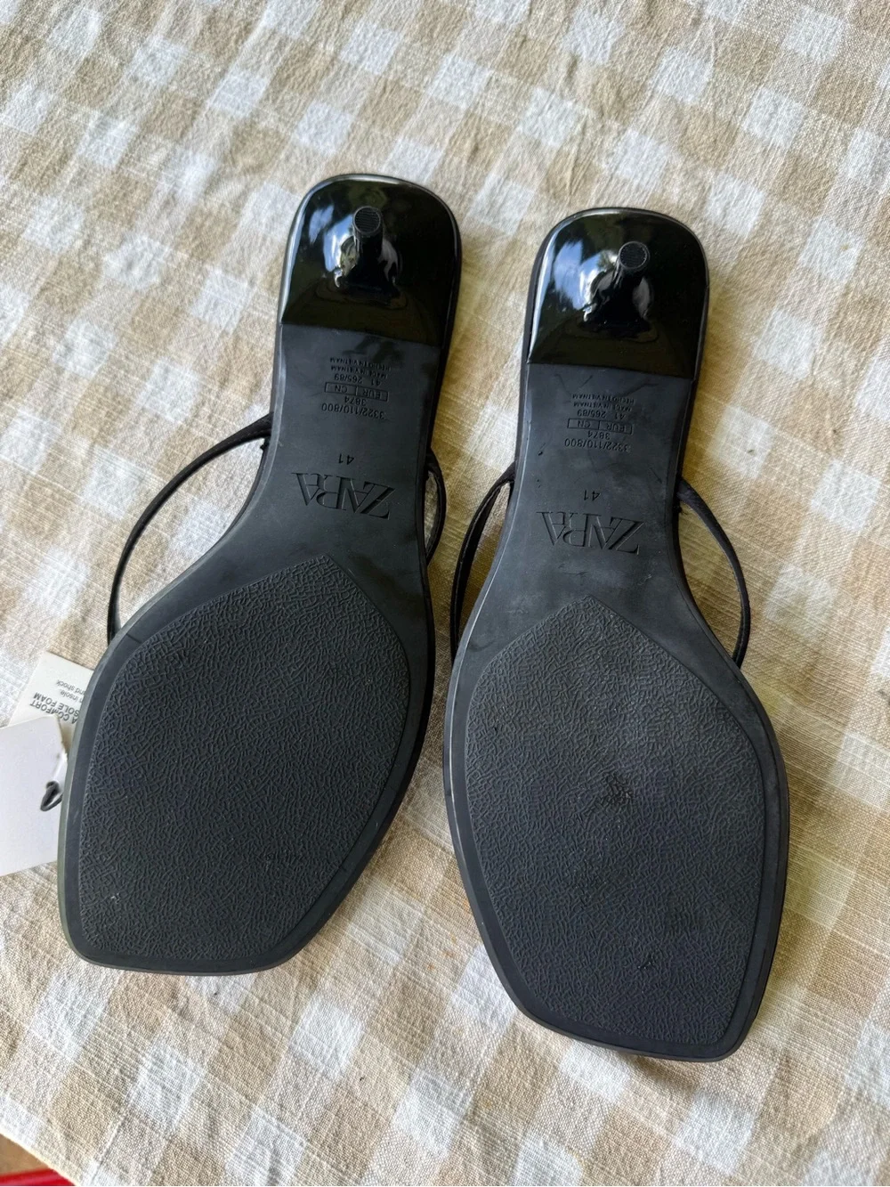 Zara Black Kitten-Heel Thong Sandal - Picture 3 of 6